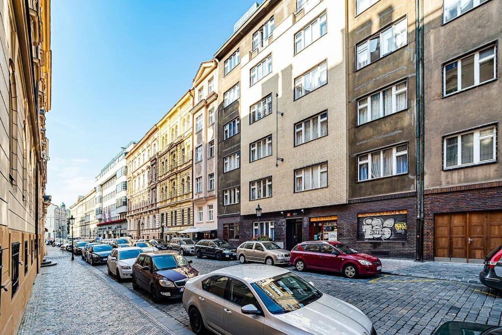 Cozy Old Town Stay - 1-Bedroom Apartment Prague Exterior photo